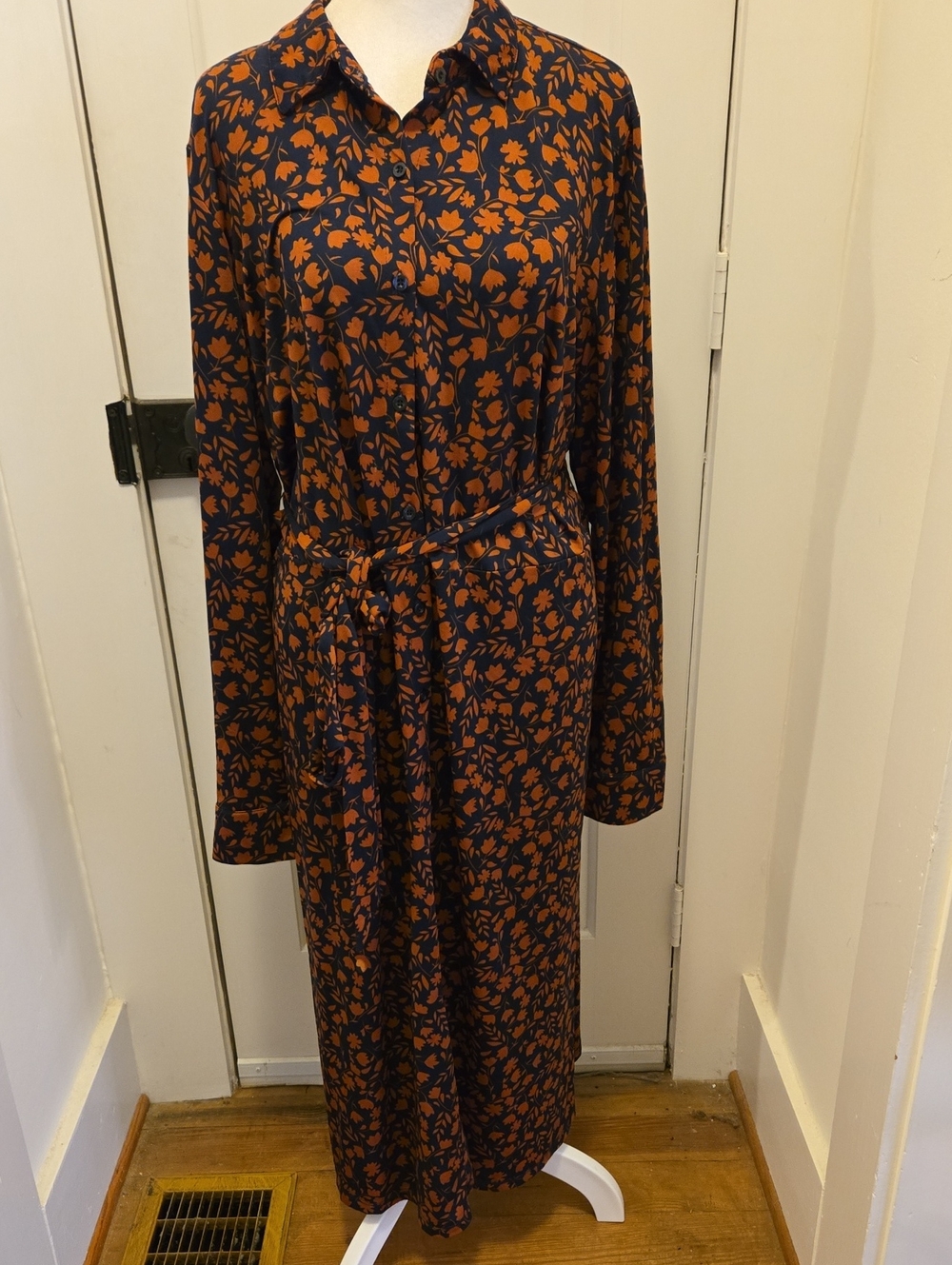 Eloquii Navy and Rust Floral Tie-Waist Maxi Shirt Dress Size 20